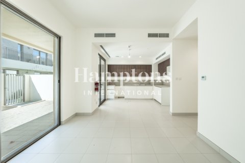 Снять в аренду виллу в Dubai South (Dubai World Central), Дубай: 3 спальни, 179.93453040м², № 114929 - фото 11