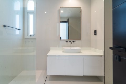Villa en Dubai, 6 dormitorios, 882 m², № 96833 - foto 16