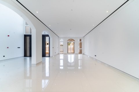 Villa en Dubai, 6 dormitorios, 882 m², № 96833 - foto 6