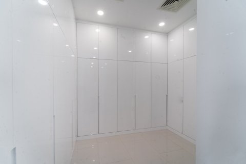 Villa en Dubai, 6 dormitorios, 882 m², № 96833 - foto 9