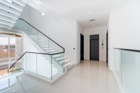 Villa en Dubai, 6 dormitorios, 882 m², № 96833 - foto 21