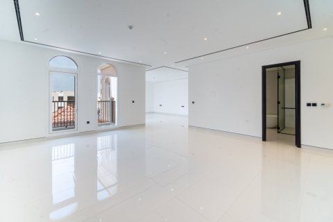 Villa en Dubai, 6 dormitorios, 882 m², № 96833 - foto 7