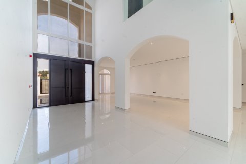 Villa en Dubai, 6 dormitorios, 882 m², № 96833 - foto 5