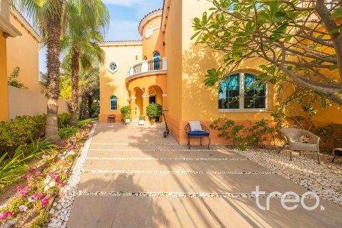 فيلا في Legacy, Jumeirah Park, دبي 5 غرف نوم , 435.62 م² رقم 139816 - صورة 4