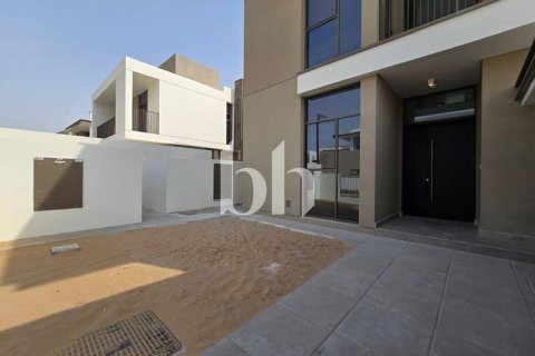 Villa in Al Furjan, Dubai 4 bedrooms, 519 sq.m. № 58688 - photo 6