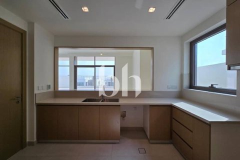 Villa in Al Furjan, Dubai 4 bedrooms, 519 sq.m. № 58688 - photo 7