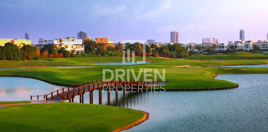 Apartment in Emirates Hills, Dubai 2 bedrooms, 111 sq.m. № 19759