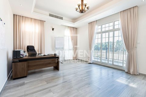 Villa in The Villa, Dubai 5 bedrooms, 516 sq.m. № 19763 - photo 7