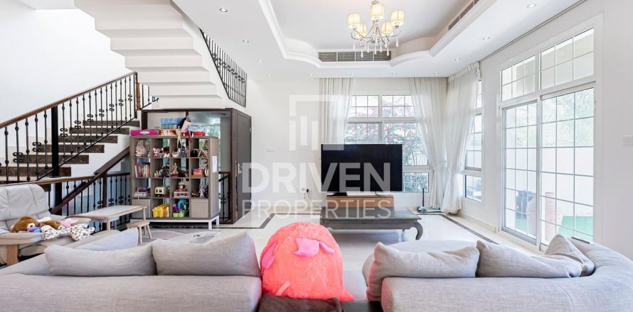 Villa in The Villa, Dubai 5 bedrooms, 516 sq.m. № 19763