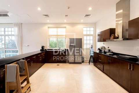 Villa in The Villa, Dubai 5 bedrooms, 516 sq.m. № 19763 - photo 18