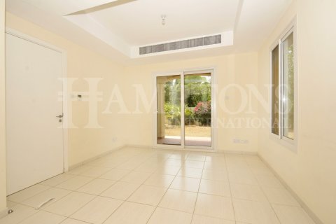 Villa in Springs 10, The Springs, Dubai 2 bedrooms, 153.84736800 sq.m. № 63387 - photo 7