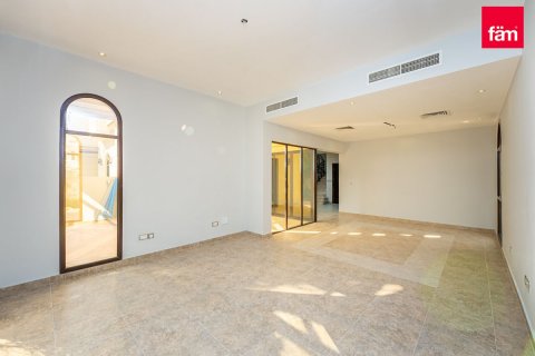 Townhouse in Dubai 4 bedrooms, 309.4 sq.m. № 90357