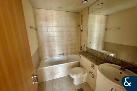 Apartment in The Views 1, The Views, Dubai 3 bedrooms, 155 sq.m. № 76797 - photo 3