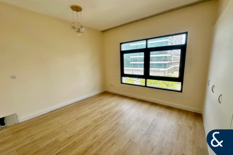 Apartment in The Views 1, The Views, Dubai 3 bedrooms, 155 sq.m. № 76797 - photo 15