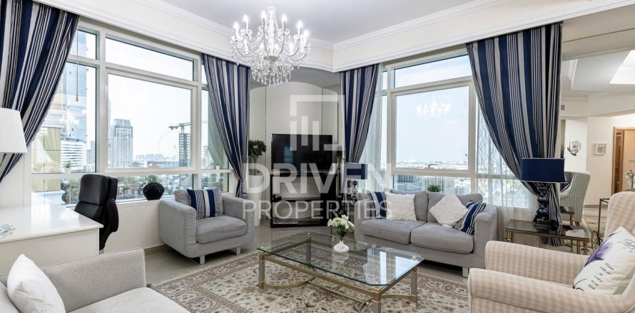 Apartment in Marina Crown, Dubai Marina, Dubai 2 bedrooms, 131.09 sq.m. № 136558