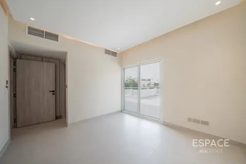 Villa in Meadows, Dubai 5 bedrooms, 320 sq.m. № 122940 - photo 15