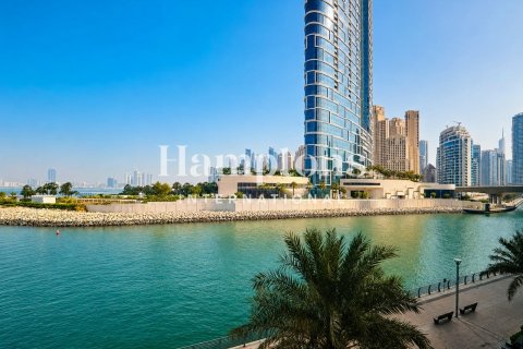 Apartment in The Address Dubai Marina, Dubai Marina, Dubai 1 bedroom, 74.3224 sq.m. № 137408
