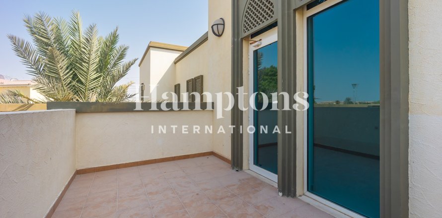Villa en Jumeirah Park Homes, Jumeirah Park, Dubai, 3 dormitorios, 336.959 m², № 63310
