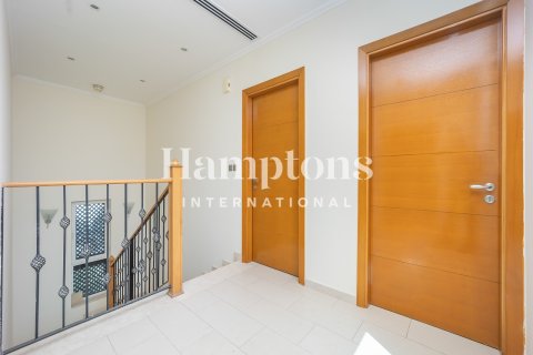 Villa en Jumeirah Park Homes, Jumeirah Park, Dubai, 3 dormitorios, 336.95918100 m², № 63310 - foto 18