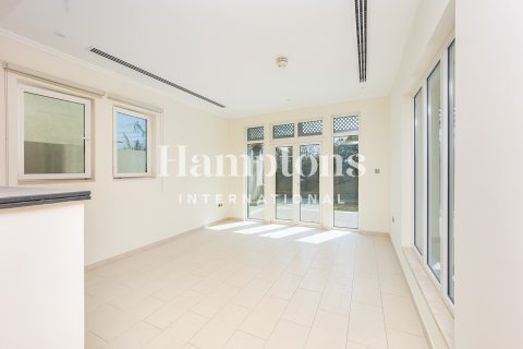 Villa en Jumeirah Park Homes, Jumeirah Park, Dubai, 3 dormitorios, 336.95918100 m², № 63310 - foto 13