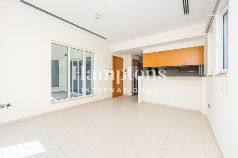 Villa en Jumeirah Park Homes, Jumeirah Park, Dubai, 3 dormitorios, 336.95918100 m², № 63310 - foto 11