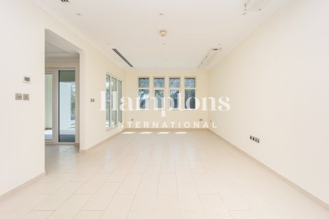 Villa en Jumeirah Park Homes, Jumeirah Park, Dubai, 3 dormitorios, 336.95918100 m², № 63310 - foto 10