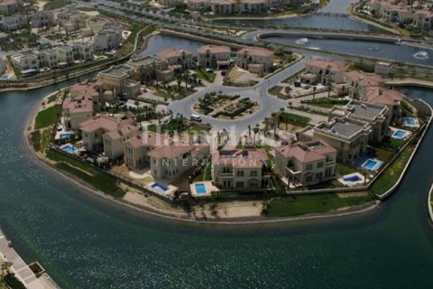 Villa in Jumeirah Park Homes, Jumeirah Park, Dubai 5 bedrooms, 449.18600500 sq.m. № 63309 - photo 4