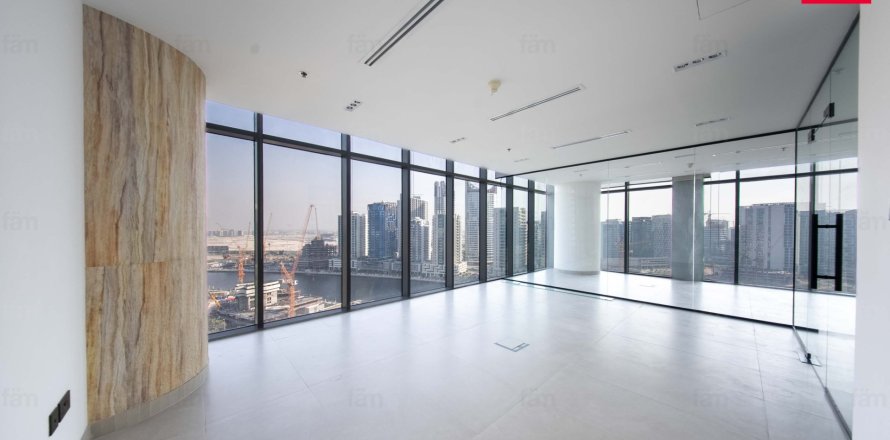 Bureau à Business Bay, Dubai, 290.1 m², № 67618
