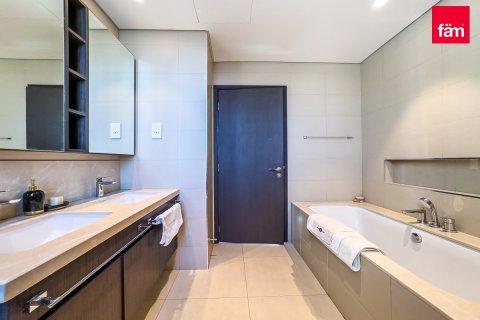 Apartamento en Downtown Dubai (Downtown Burj Dubai), Dubai, 2 dormitorios, 113.2 m², № 97709 - foto 17