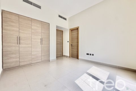 Снять в аренду виллу в Дубай Хилс Эстейт, Дубай: 3 спальни, 288.19м², № 119745 - фото 21