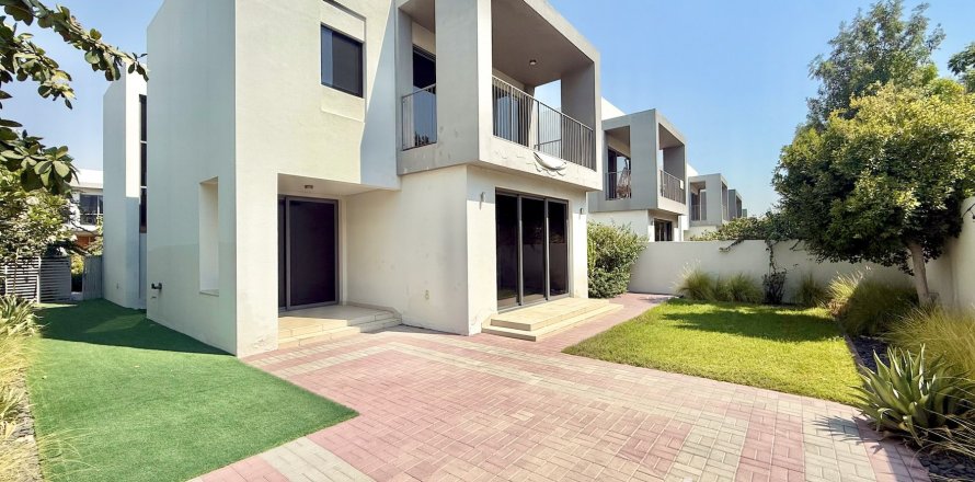 Вилла в Дубай Хилс Эстейт, Дубай, 3 спальни, 288.19м², № 119749