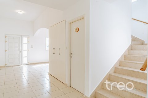 Villa in Meadows 1, Meadows, Dubai 4 bedrooms, 313.55 sq.m. № 119744 - photo 4