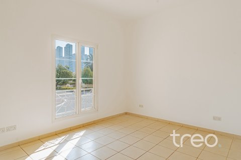 Villa in Meadows 1, Meadows, Dubai 4 bedrooms, 313.55 sq.m. № 119744 - photo 18