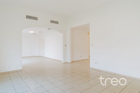 Villa in Meadows 1, Meadows, Dubai 4 bedrooms, 313.55 sq.m. № 119744 - photo 5