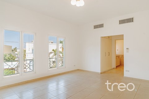 Villa in Meadows 1, Meadows, Dubai 4 bedrooms, 313.55 sq.m. № 119744 - photo 22