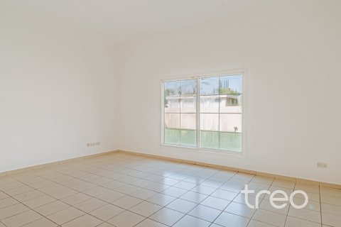 Villa in Meadows 1, Meadows, Dubai 4 bedrooms, 313.55 sq.m. № 119744 - photo 6