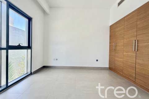Снять в аренду виллу в Дубай Хилс Эстейт, Дубай: 3 спальни, 288.19м², № 119748 - фото 25