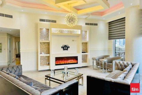 Appartement à Downtown Dubai (Downtown Burj Dubai), Dubai, 2 chambres, 179.5 m², № 77808 - photo 1