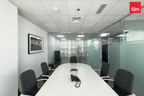 Oficina en Business Bay, Dubai, 130.4 m², № 77812 - foto 7