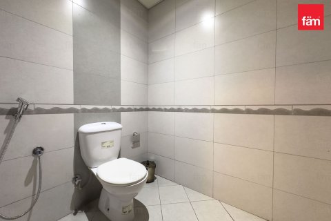 Oficina en Business Bay, Dubai, 130.4 m², № 77812 - foto 15