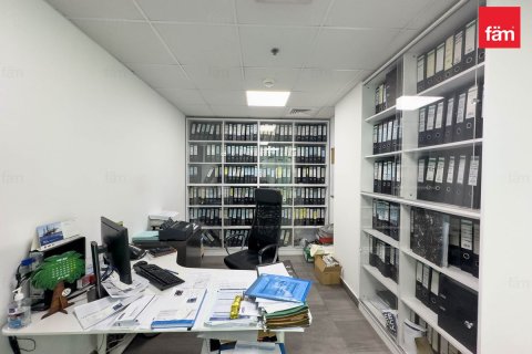 Oficina en Business Bay, Dubai, 130.4 m², № 77812 - foto 11
