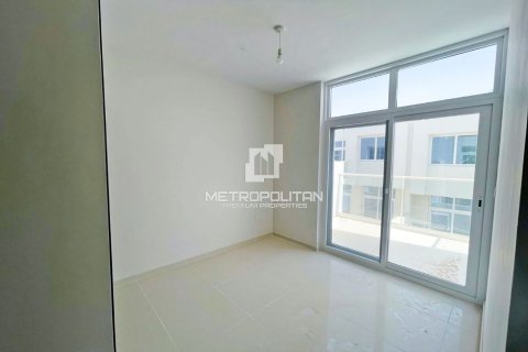 Купить таунхаус в DAMAC Hills (Akoya by DAMAC), Дубай: 4 спальни, 167м², № 72978 - фото 10