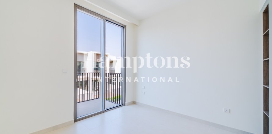 Townhouse in The Valley, Dubai 3 bedrooms, 174.007 sq.m. № 70778