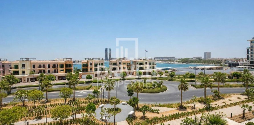 Villa in Jumeirah, Dubai 4 bedrooms, 397.63 sq.m. № 129145