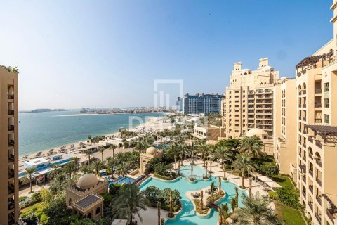 Apartment in Palm Jumeirah, Dubai 2 bedrooms, 161 sq.m. № 20848 - photo 4