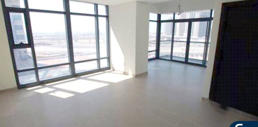 Appartement à Jumeirah Lake Towers, Dubai, 2 chambres, 107 m², № 78571