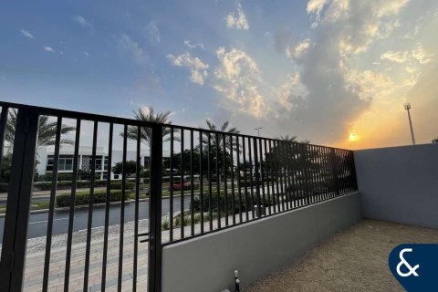 فيلا في مُدُنْ, دبي 3 غرف نوم, 172 م² رقم 78570 - صورة 12