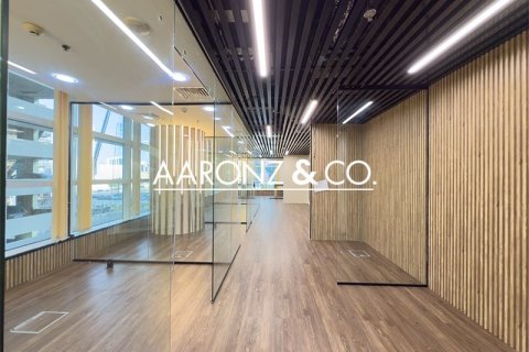 Bureau à Sheikh Zayed Road, Dubai, 102 m², № 78496 - photo 4