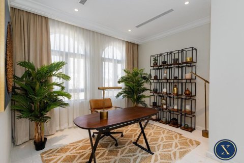 Villa in Palm Jumeirah, Dubai 6 bedrooms, 650 sq.m. № 46260 - photo 17