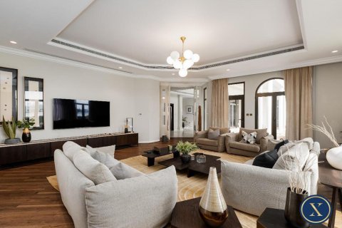 Villa in Palm Jumeirah, Dubai 6 bedrooms, 650 sq.m. № 46260 - photo 18